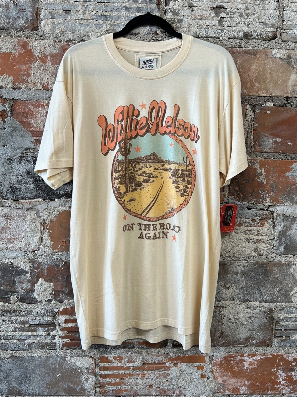 NWT Willie Nelson by American Needle Men's Cream 'On The Road Again' Graphic Tee